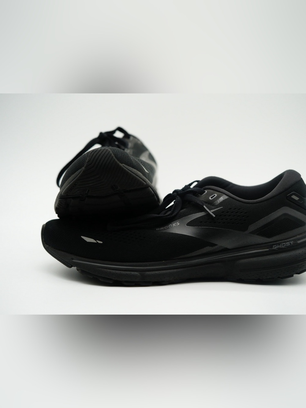 Brooks Men's Black Athletic Running Shoes with Subtle Gray Accents 10.5